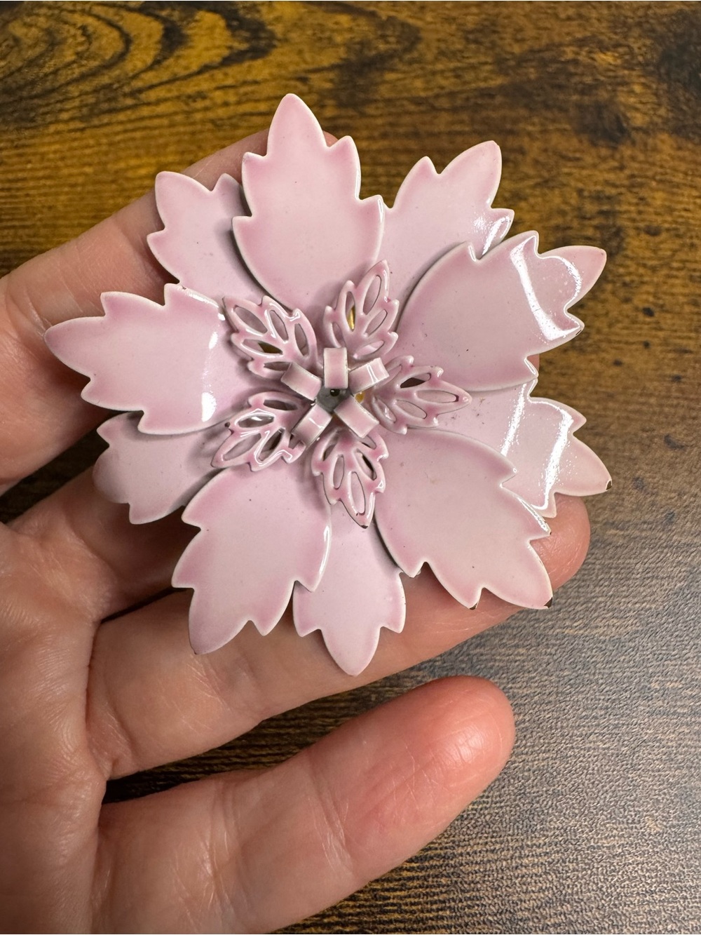 Pink Floral Metal Brooch - 1960โs MOD
